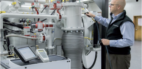 Helowy detektor nieszczelności HLD firmy Agilent Technologies
